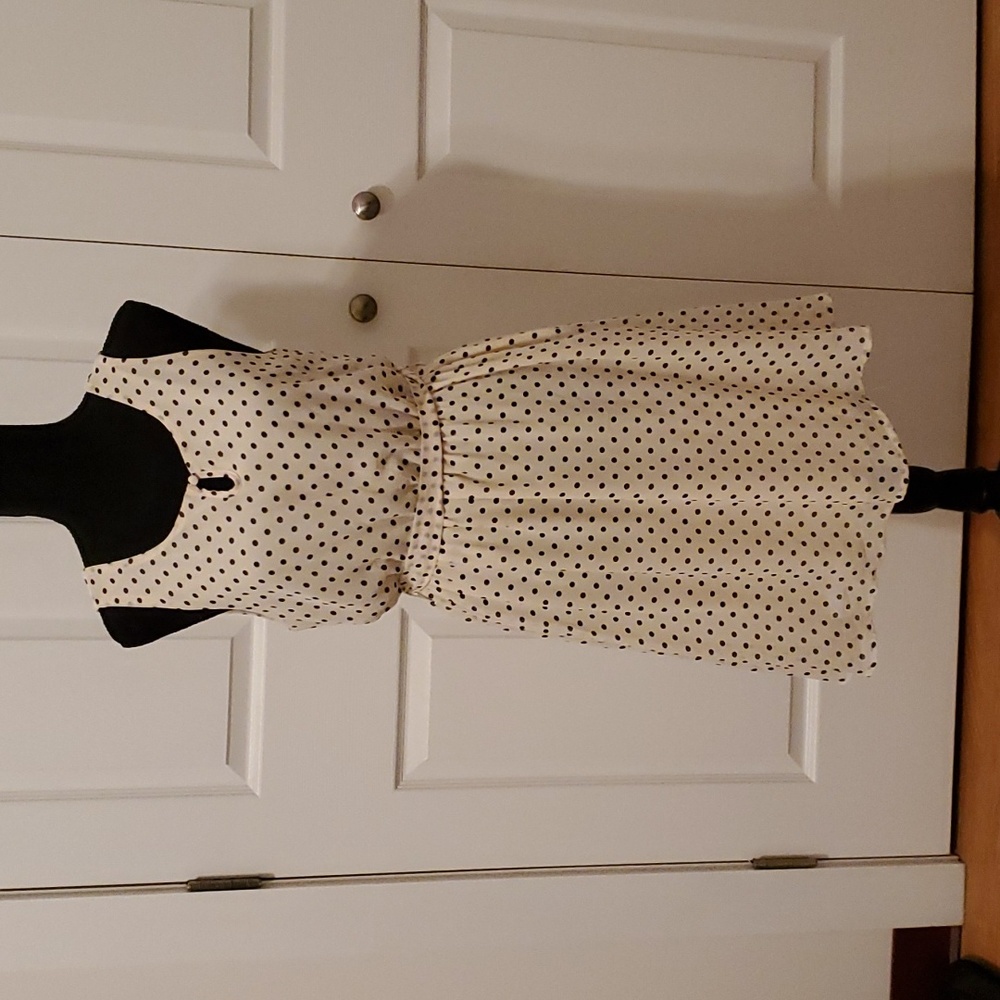 Adorable Black and White Polka Dot Dress Keyhole Detail in Neckline Size L